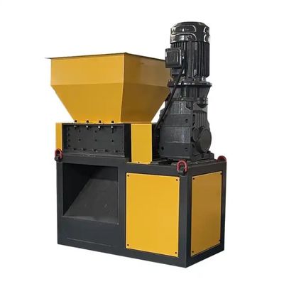 Low Noise Double Shaft Shredder Machine Dengan Big Feeding Hopper / Sharp Edge Alloy Blades